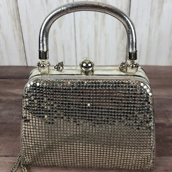 Whiting & Davis Handbags - Vintage Whiting & Davis Silver Metal Mesh Purse